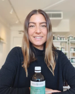 Jaclyn Cave, Naturopath