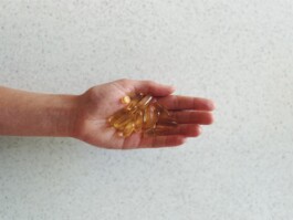 Jaclyn Cave, Naturopath
