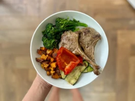 Jaclyn Cave, Naturopath