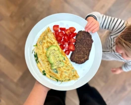 Jaclyn Cave, Naturopath